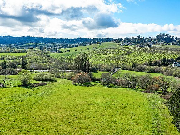 3rd image of 8400 Blackney Road