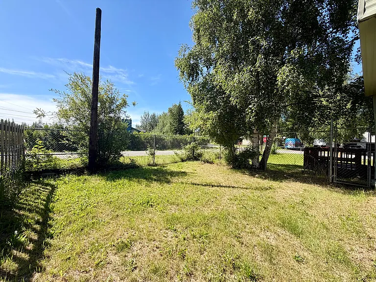 1645 Old Pioneer Way — Photo 19