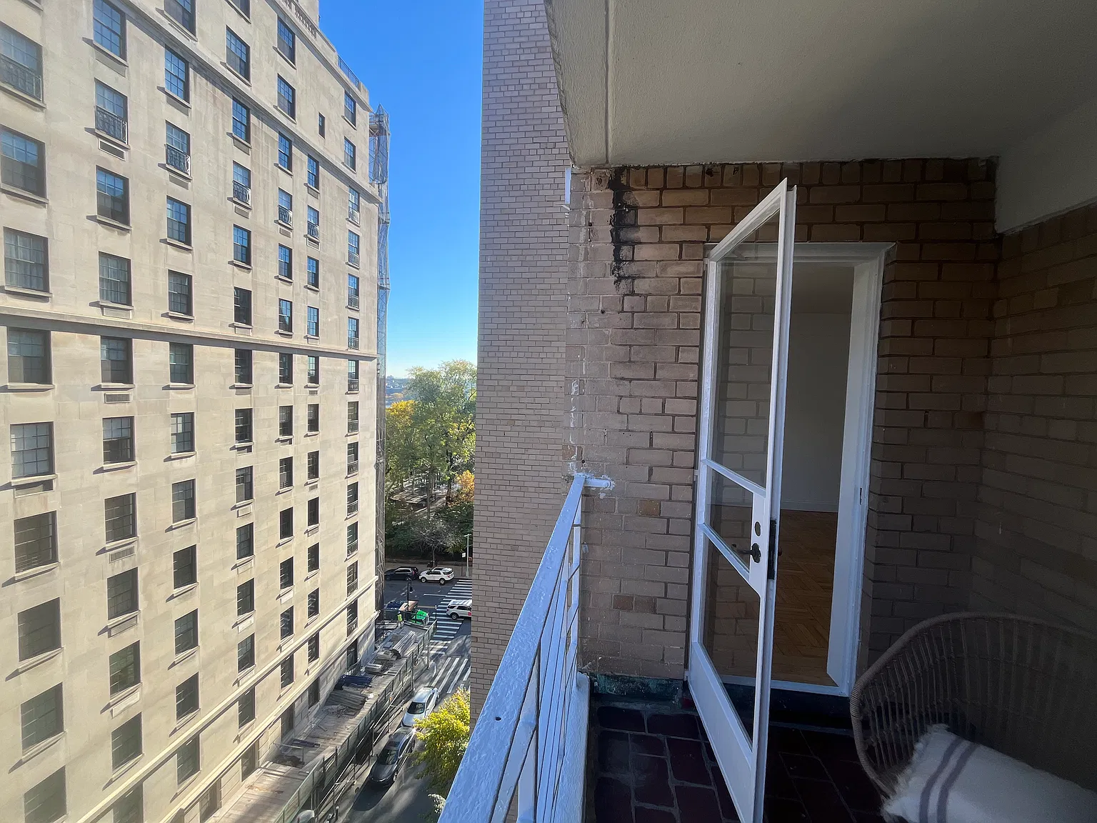 110 East End Avenue — Photo 2