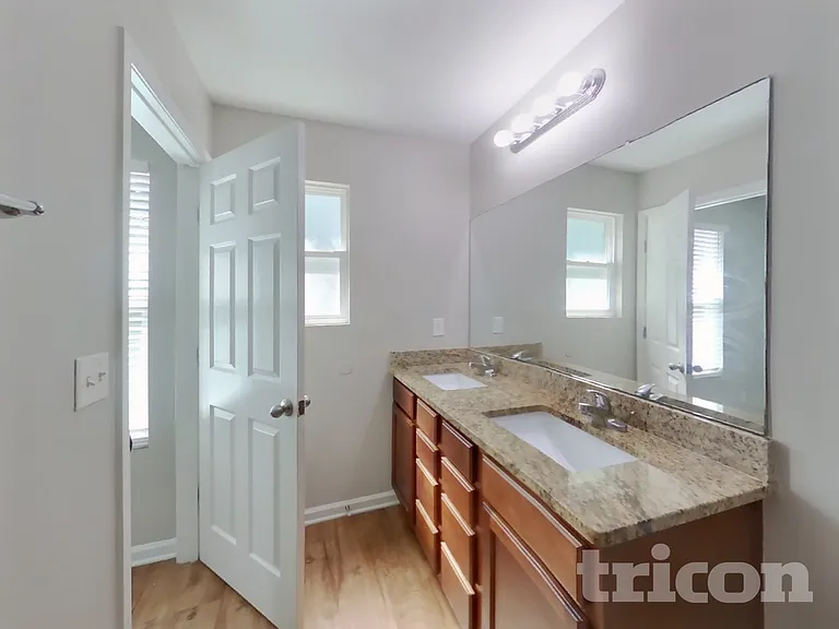 4480 Glendas Meadow Dr — Photo 8