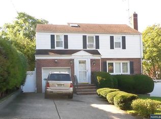 544 Oritani Pl, Teaneck, NJ 07666