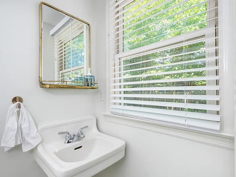 322 Noroton Ave — Photo 23