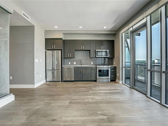 4th image of 222 West Ave Unit 1208