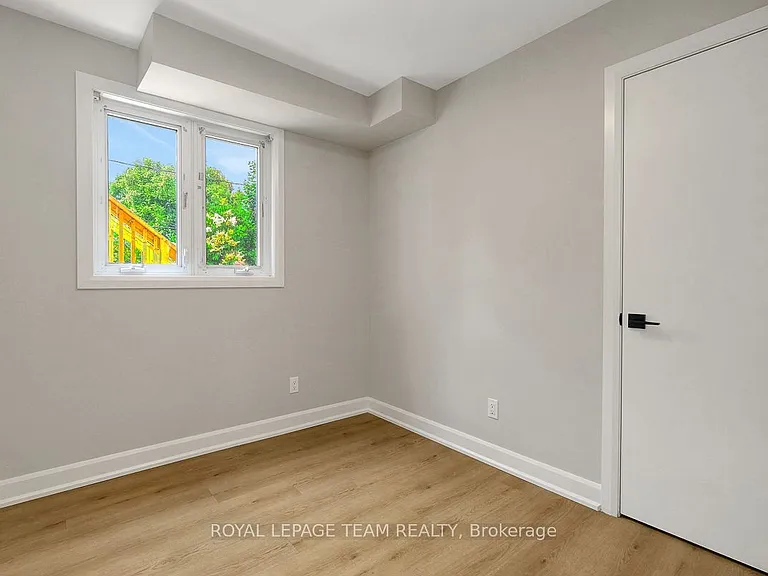 1952 Othello Ave #2 — Photo 11