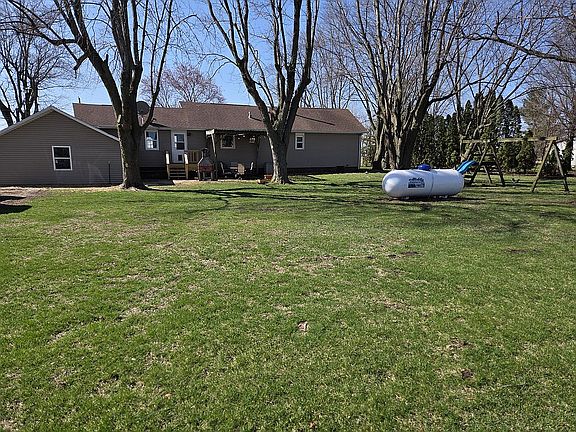 3rd image of 10600 Osage Rd