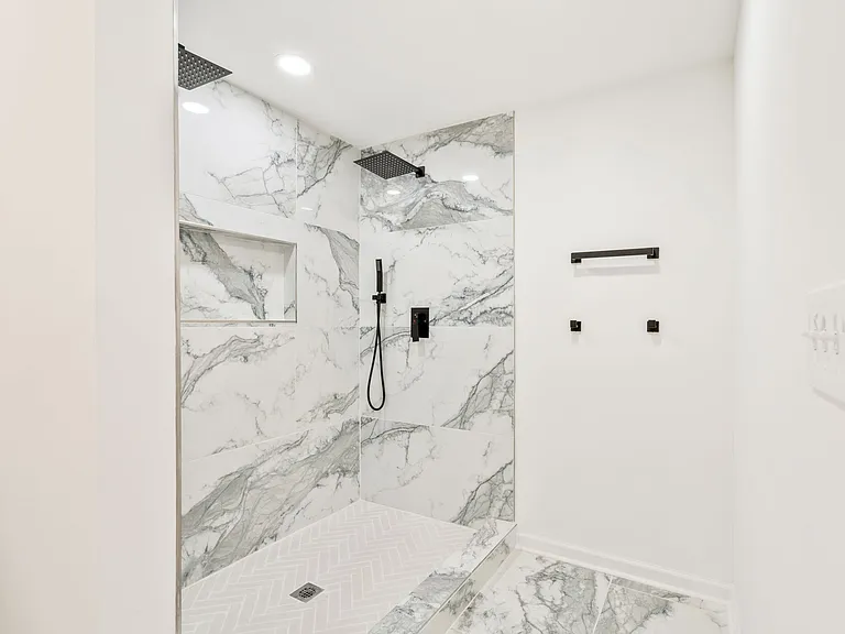 149 Edwards St NW — Photo 21