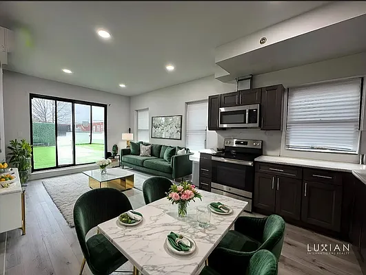 Rented by Luxian International Realty LLC | media 1