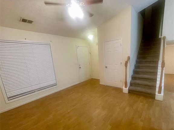 5th image of 8973 Jimmy Lee Cir