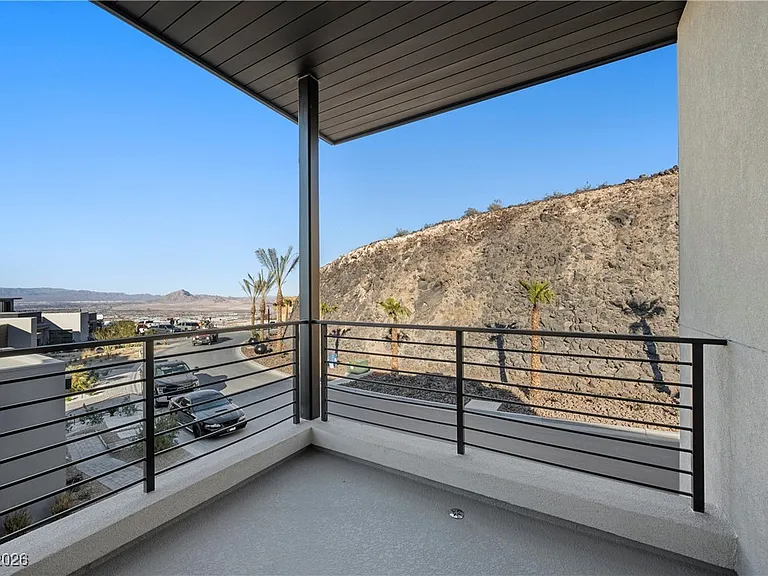 577 Overlook Rim Dr — Photo 35