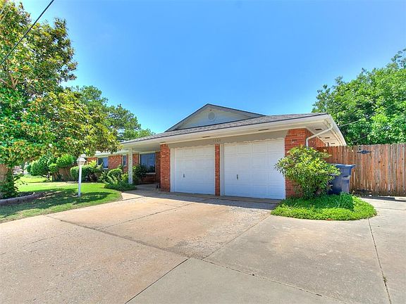4th image of 1000 SW 70th St