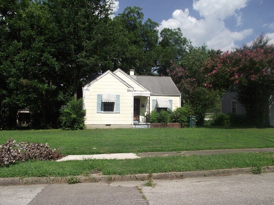 1st image of 808 Wrenwood Ln
