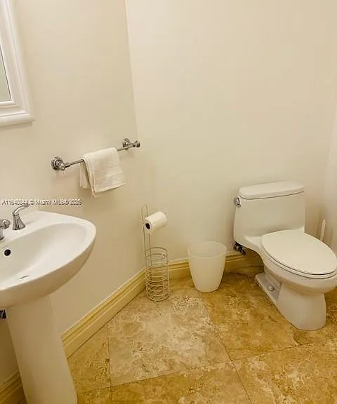 16699 Collins Ave #2006 — Photo 32