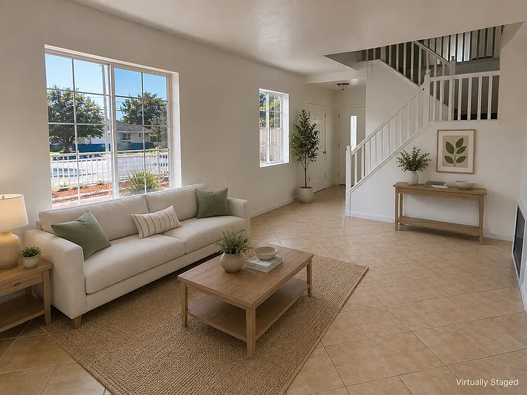 10 Highway Ave — Photo 1