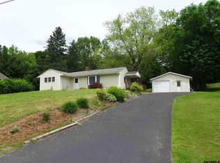 15 Evergreen Rd, Troy, NY 12180