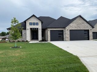 5040 E Swale, Springfield, MO 65802