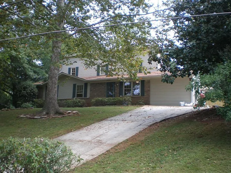 3381 Griffin Ter SE