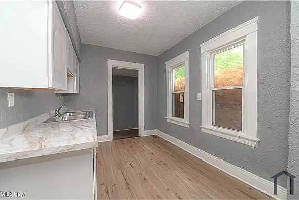 3337 E 143rd St — Photo 25