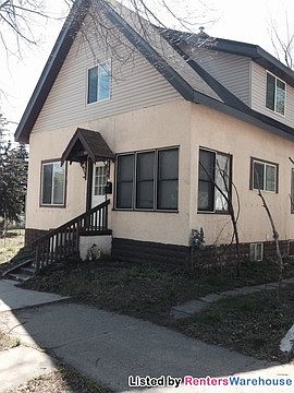 2nd image of 915 22nd Ave N