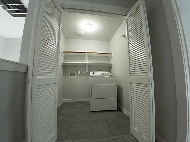 1039 Hillstar St — Photo 9