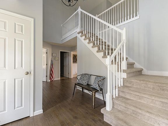 5th image of 2990 Brynmawr Dr