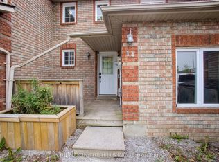 14 Tunbridge Rd, Barrie, ON L4M6S8
