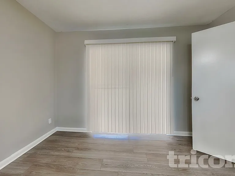 671 Custer Cir — Photo 5