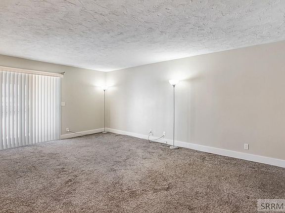 3rd image of 1308 S Woodruff Ave