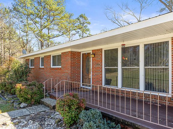 2nd image of 505 Round Pond Rd