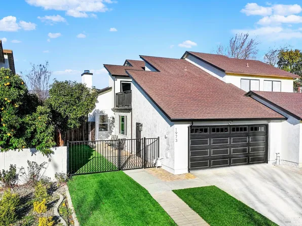 1973 Larchmont Circle, Fairfield, CA 94534