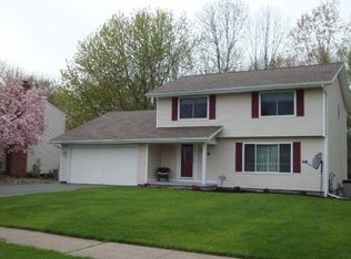 154 Applewood Dr, Rochester, NY 14612