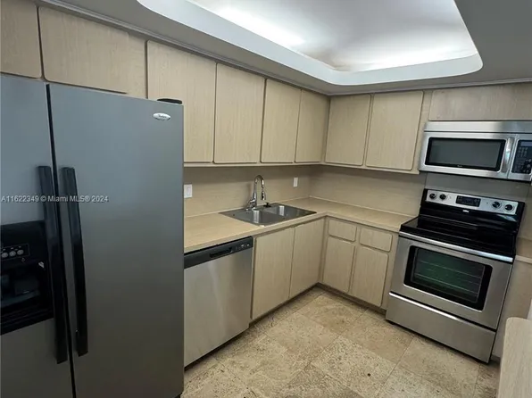 200 SE 15th Rd, Miami, FL