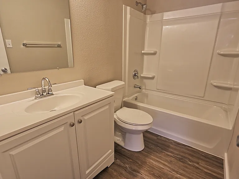 1230 Boulder Dr — Photo 3