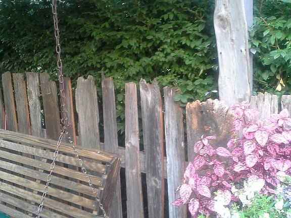 Reclaimed Wood Fencing-Patio