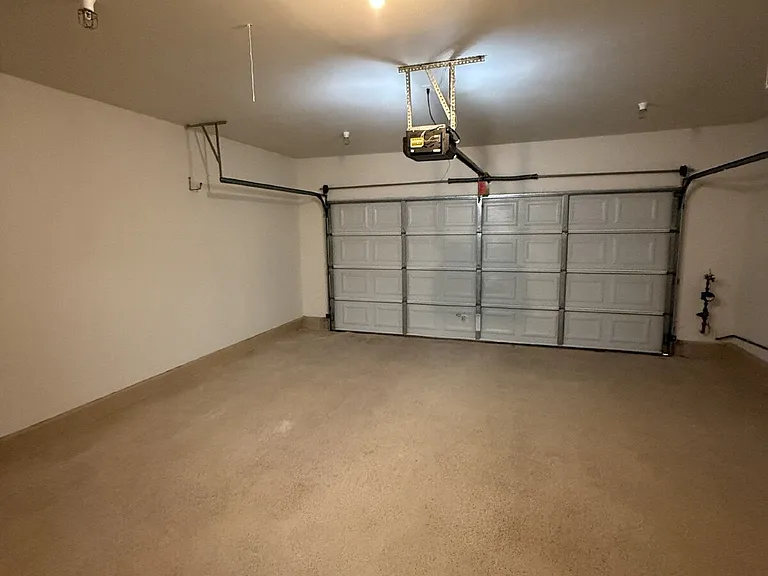6446 Alexandri Cir — Photo 28