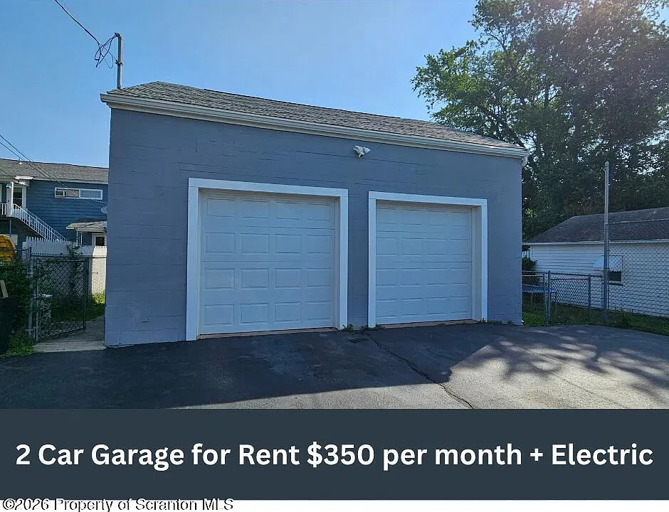 1105 Rundle St #GARAGE