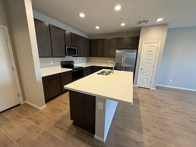 733 E Commonwealth Ave #22 — Photo 4