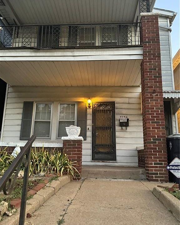 2nd image of 1124 Missouri Ave