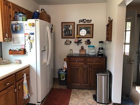 3rd image of 614 Sellers Ave