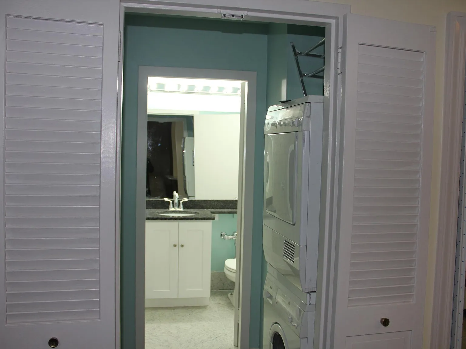 1 bed, 700 sqft, $2,000 — Photo 3