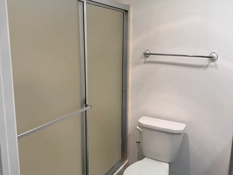 901 S Sherbourne Dr #101 — Photo 18