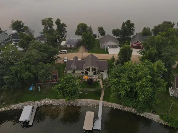 15664 Point Comfort Rd, Elbow Lake, MN 56531