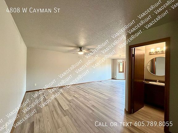 2nd image of 4808 W Cayman St