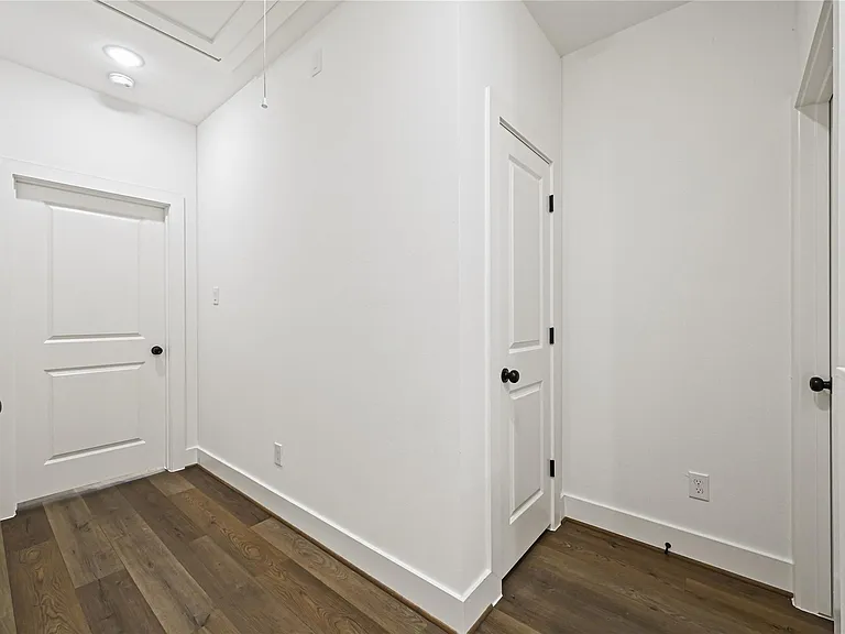 6530 Goldspier St — Photo 16