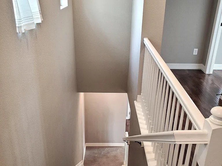 stairs to 2nd floor