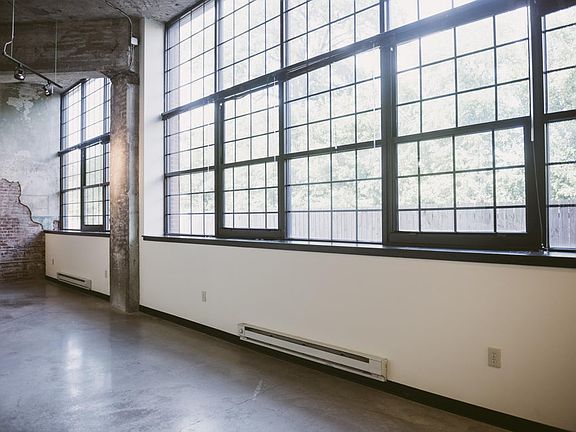 2nd image of 2501 S 3rd St #201