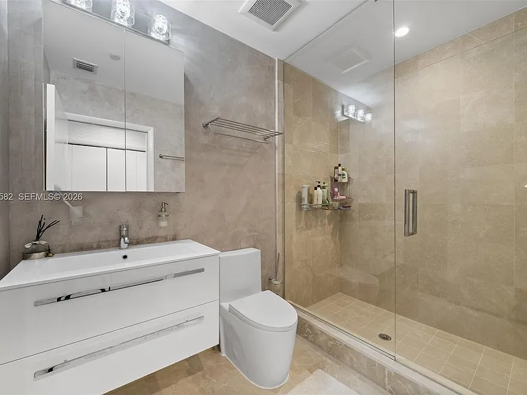 17121 Collins Ave #Penthouse 4406 — Photo 35
