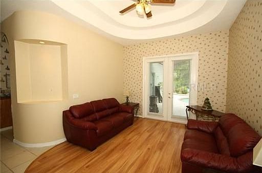 4th image of 11607 Wiscassel Ct