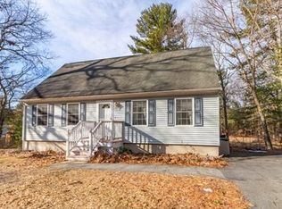 8 Dorchester St, Wilmington, MA 01887