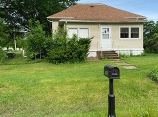 709 N McKinley St, Milton, IA 52570