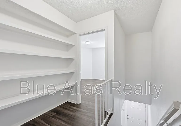 2718 Wimbledon Ct #C — Photo 14